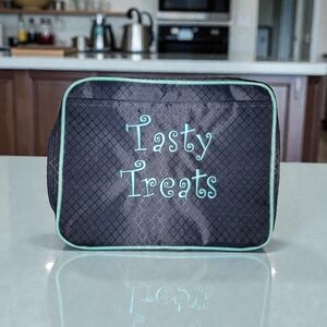 Thirty-One Navy and Teal Snack Insulated Bag